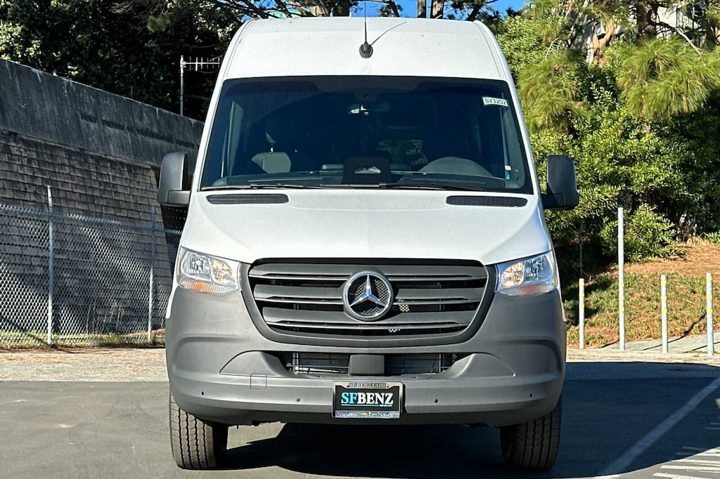 New 2025 Mercedes-Benz Sprinter 2500 Standard Roof 4-Cyl Diesel HO Van Crew Van