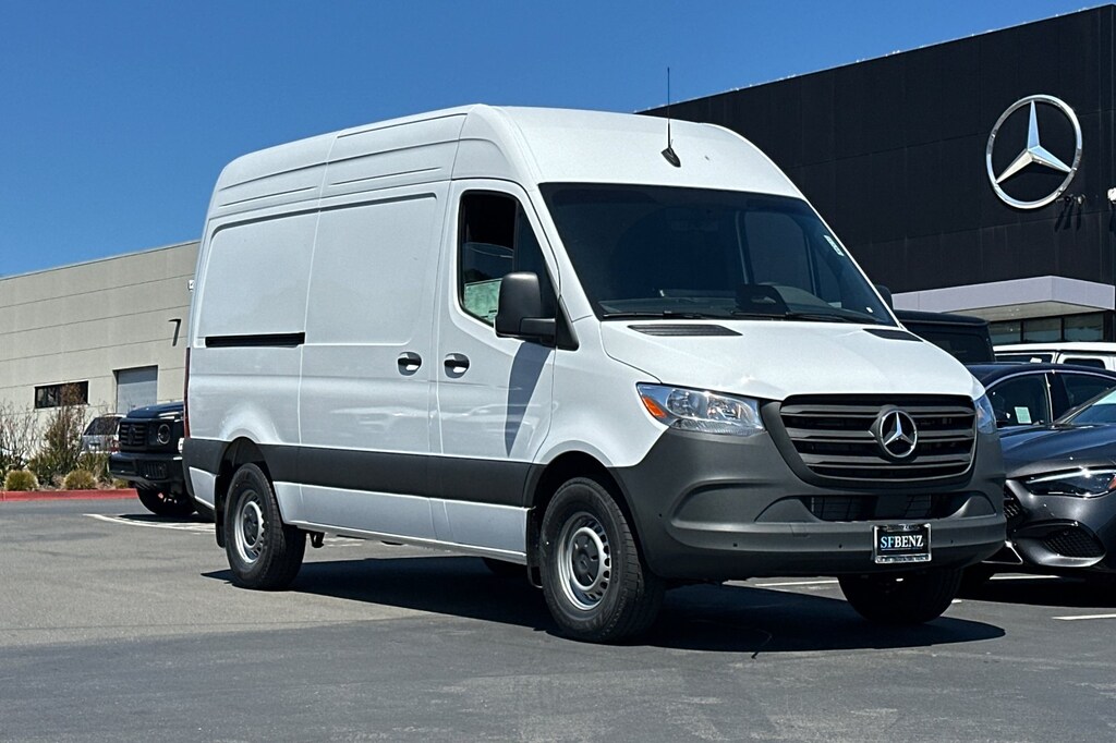 New 2025 Mercedes-Benz Sprinter 2500 Standard Roof 4-Cyl Diesel HO Van Cargo Van