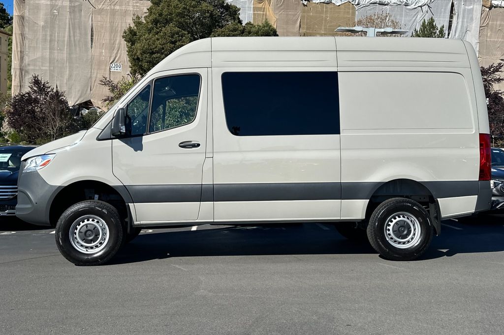 2026 Mercedes-Benz Sprinter 2500 Crew 144 WB photo 6