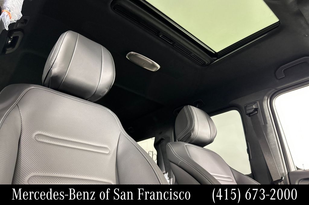 2025 Mercedes-Benz G-Class G580 - Photo 16