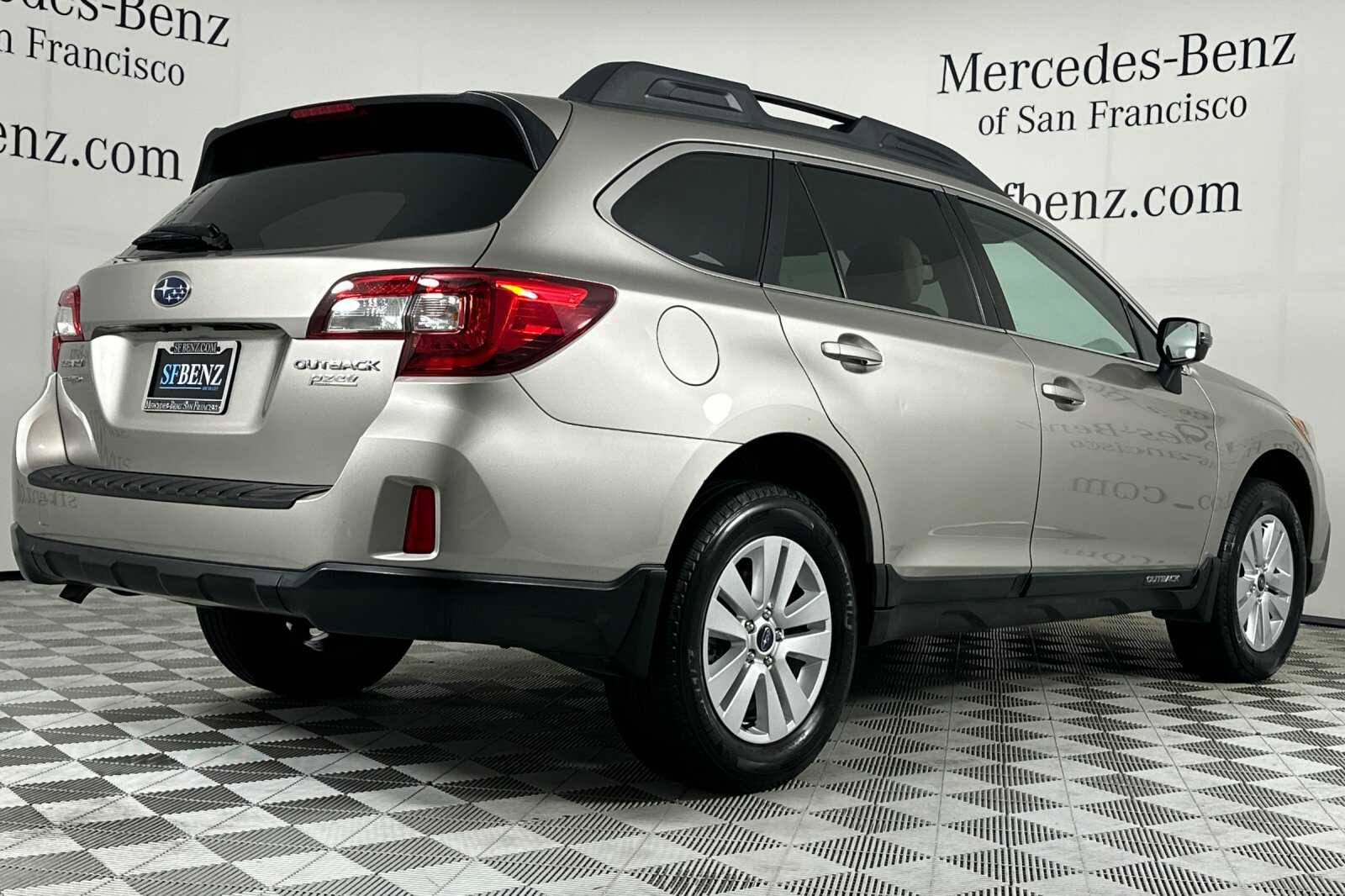2015 Subaru Outback 2.5i Premium Sport photo 4
