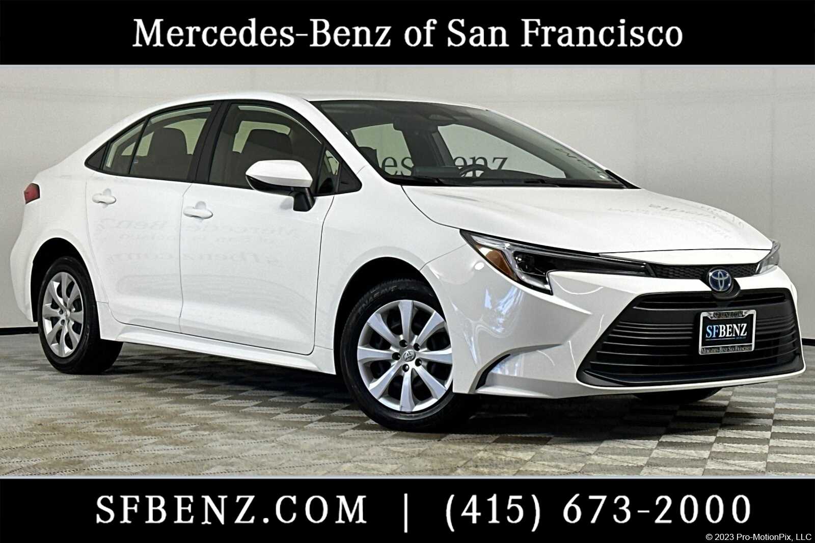 2024 Toyota Corolla LE's photo