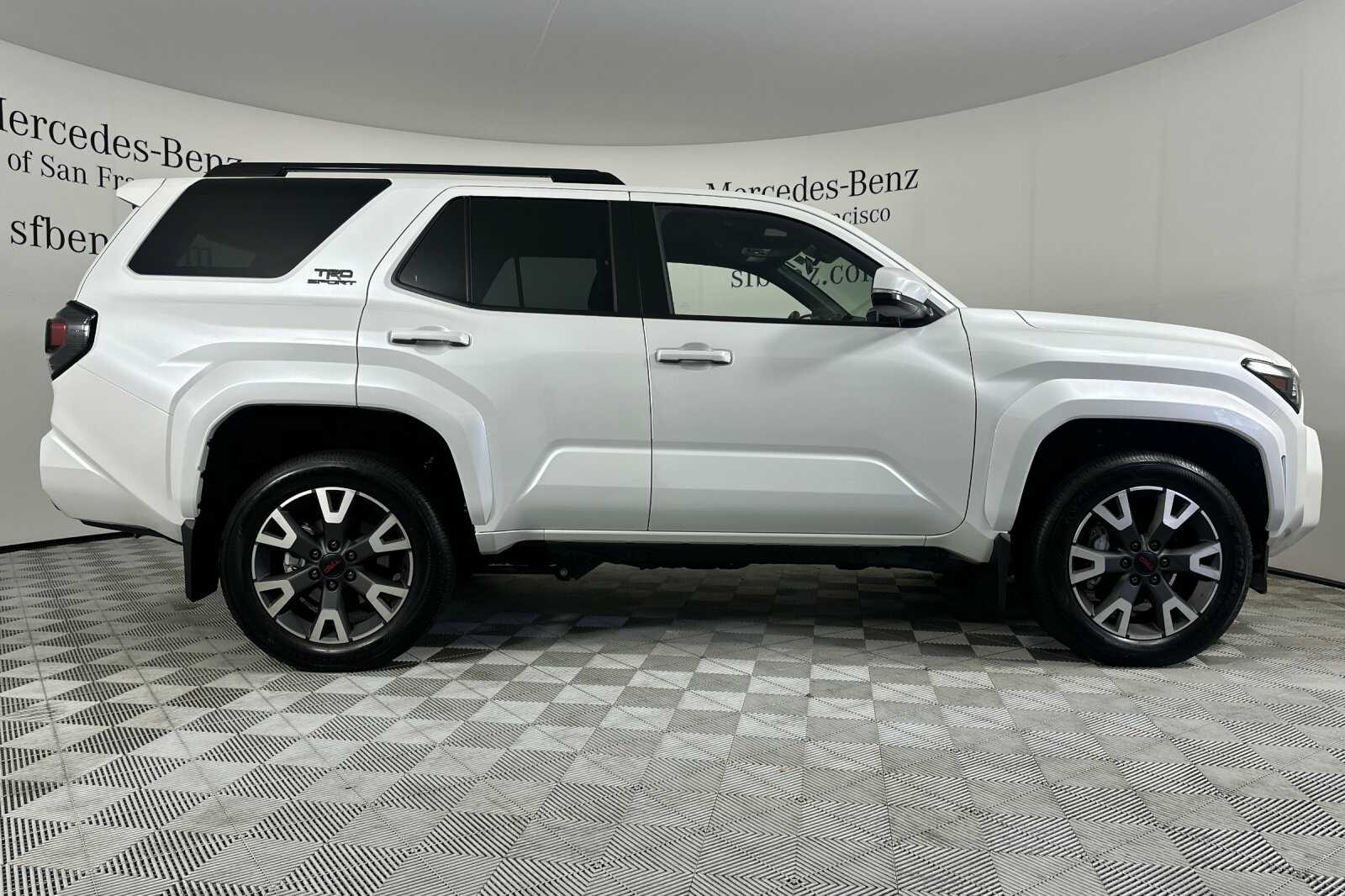 2025 Toyota 4Runner TRD Sport photo 3