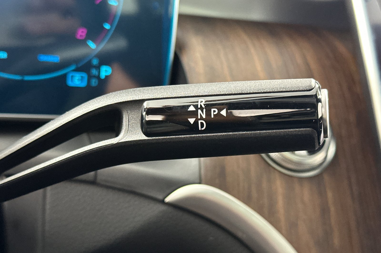 2026 Mercedes Benz GLC 300 4MATIC photo 4