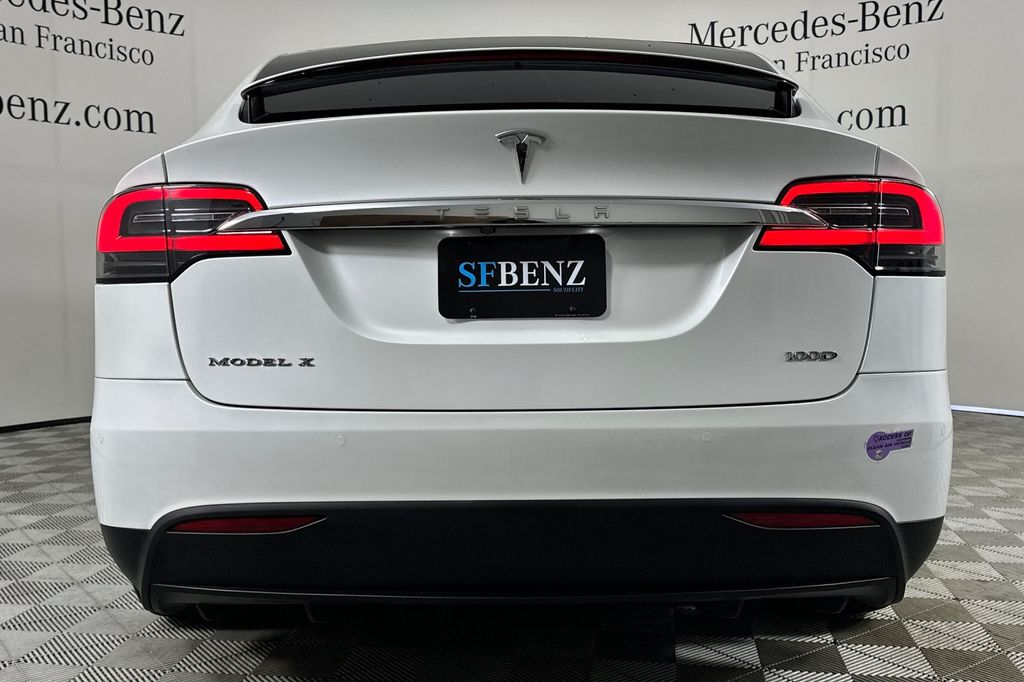 2019 Tesla Model X Long Range photo 4