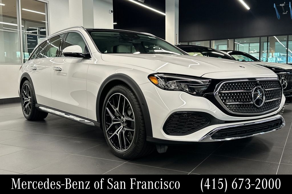 2026 Mercedes-Benz E-Class E450 4MATIC All-Terrain's photo