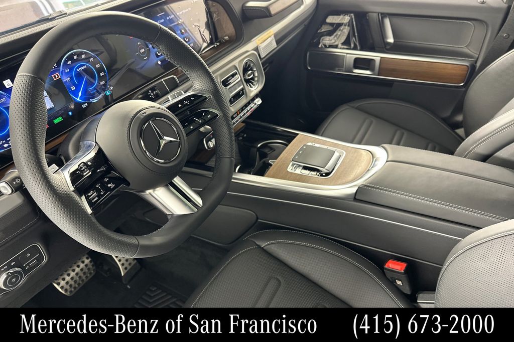2025 Mercedes-Benz G-Class G580 - Photo 9