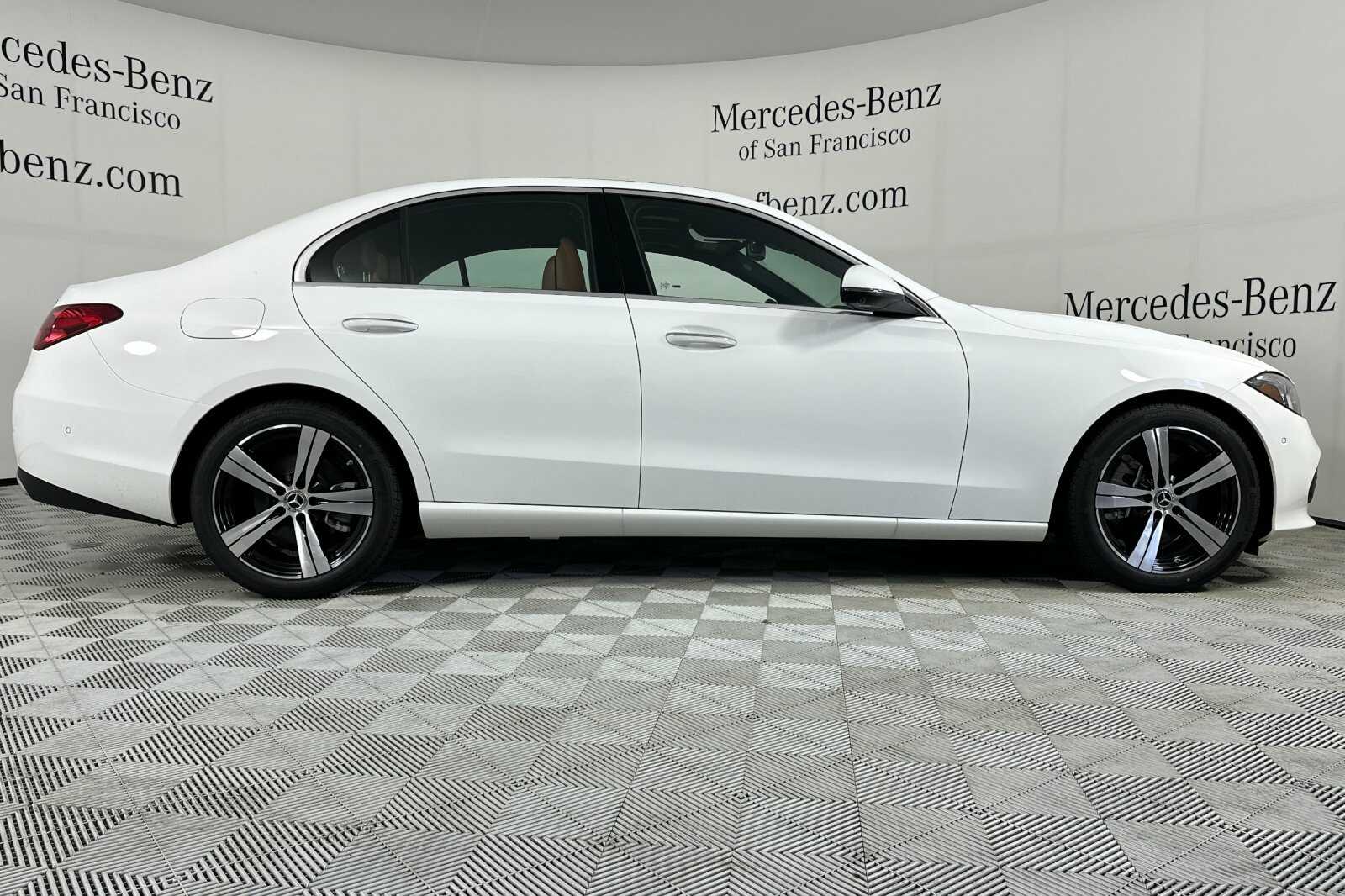 2025 Mercedes Benz C 300 4MATIC Sedan photo 3