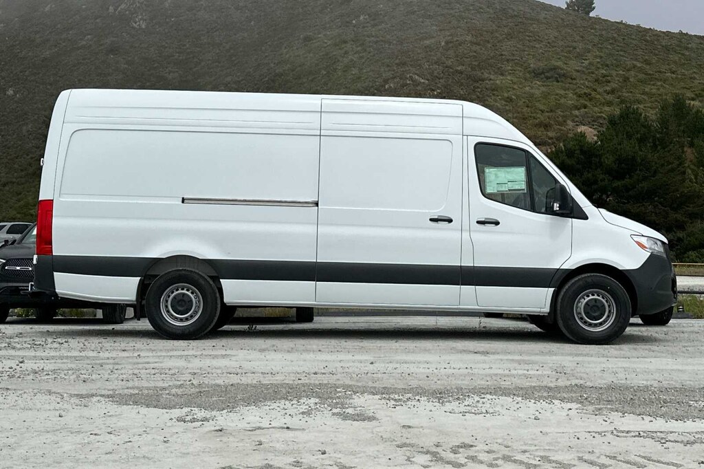 New 2025 Mercedes-Benz Sprinter 2500 High Roof 4-Cyl Diesel HO Van Cargo Van
