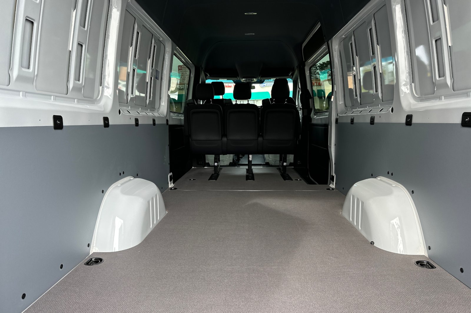 2025 Mercedes-Benz Sprinter Crew Van Base - Photo 13