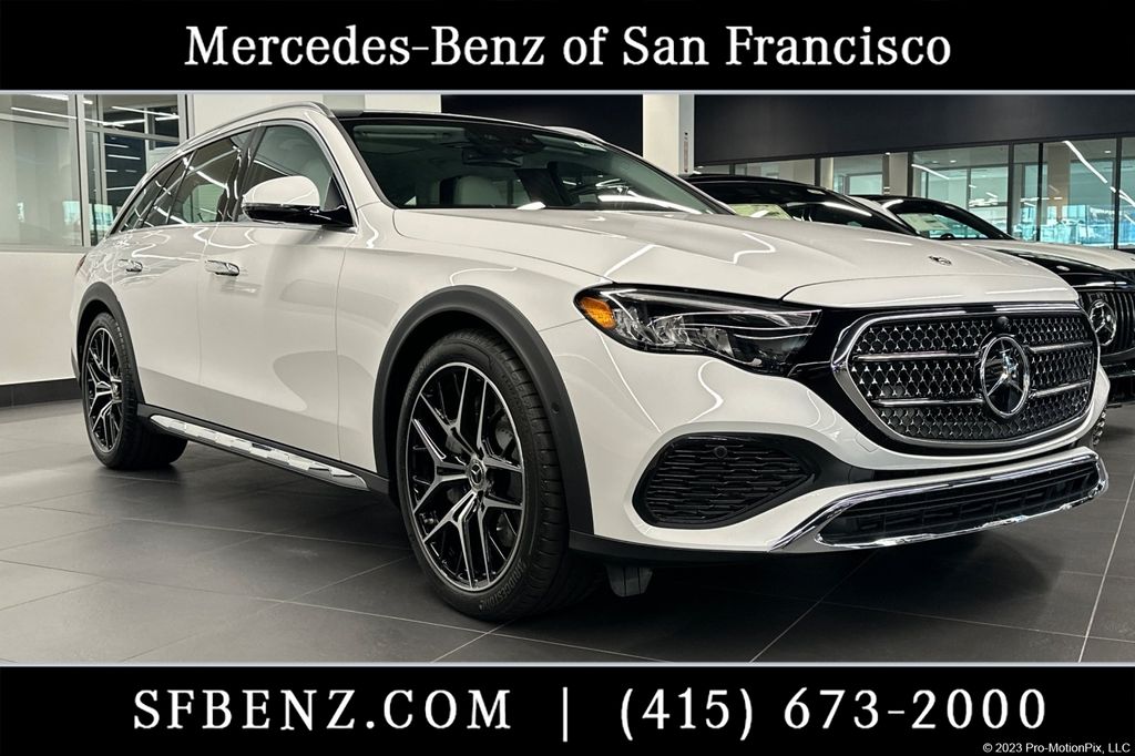 2026 Mercedes-Benz E-Class E450 4MATIC All-Terrain's photo