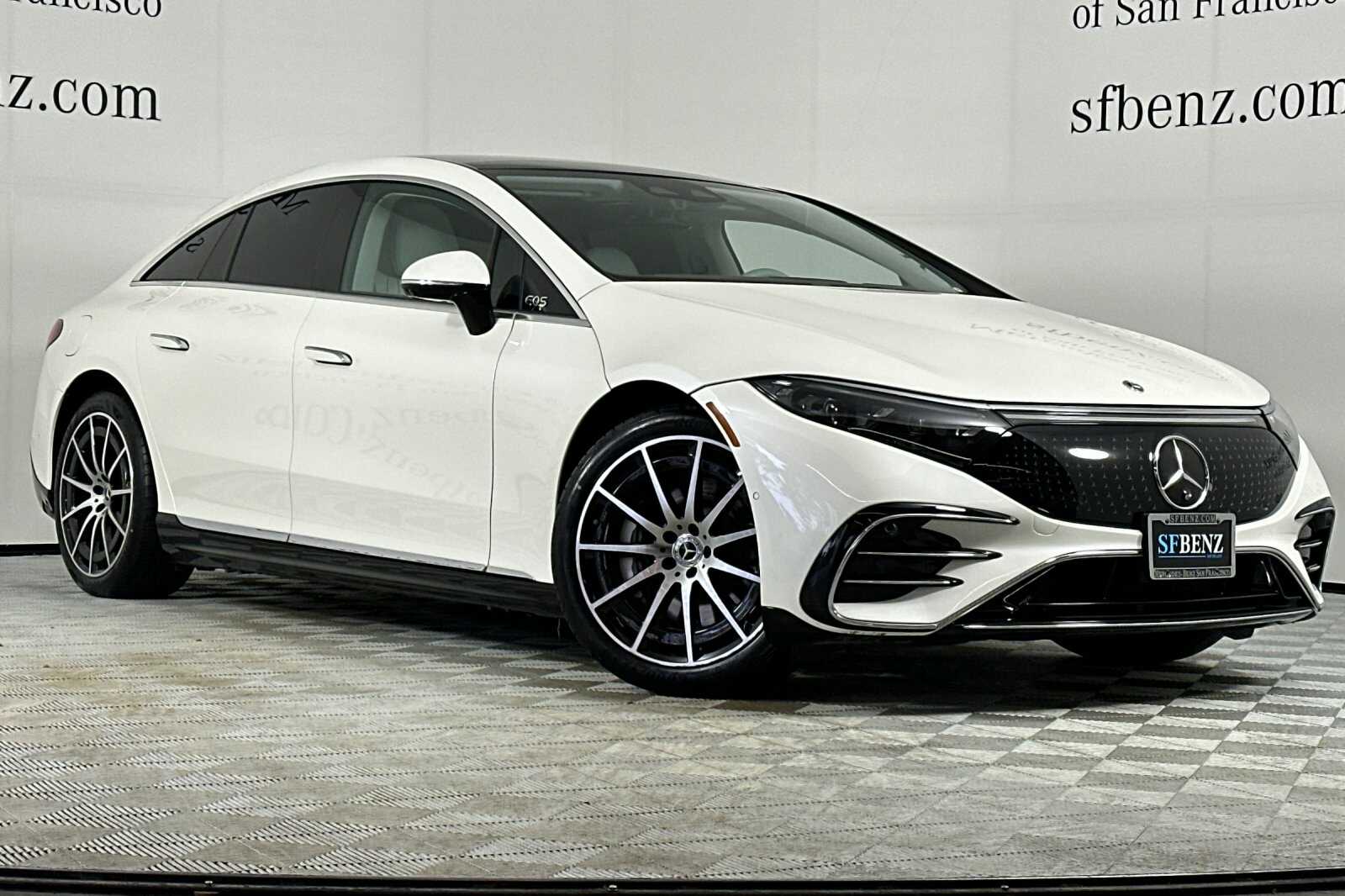 2022 Mercedes Benz EQS Sedan 450 photo 2