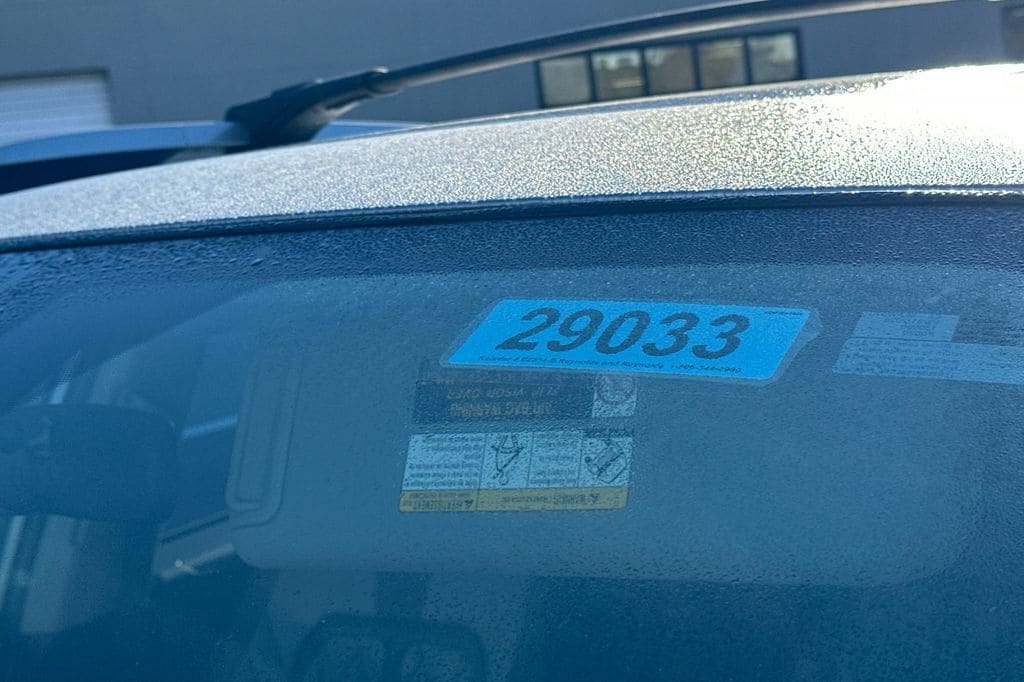 2018 Toyota RAV4 XLE photo 3