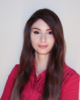 Staff member Della Thomson from ID_4b2c8d