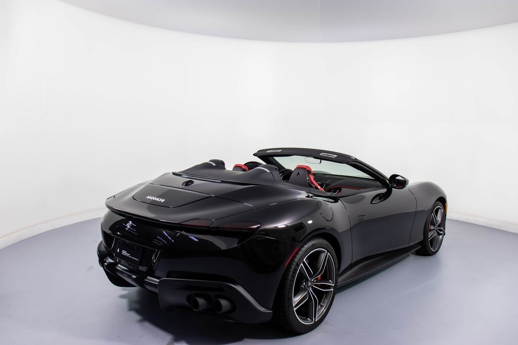 2024 Ferrari Roma Spider Base photo 2