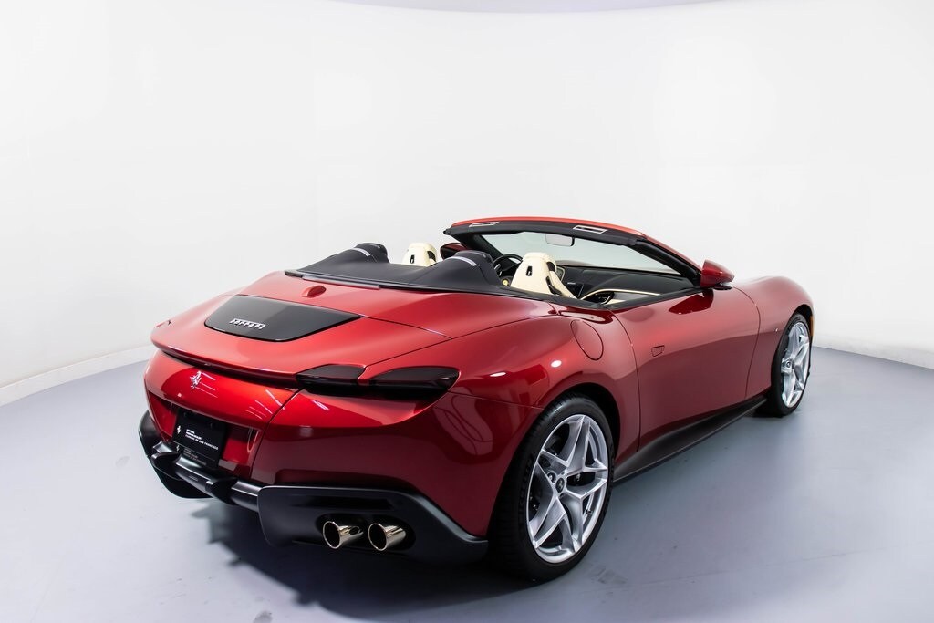 2024 Ferrari Roma Spider photo 2