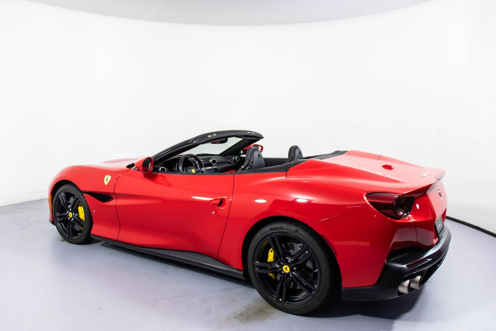 2019 Ferrari Portofino Base photo 3