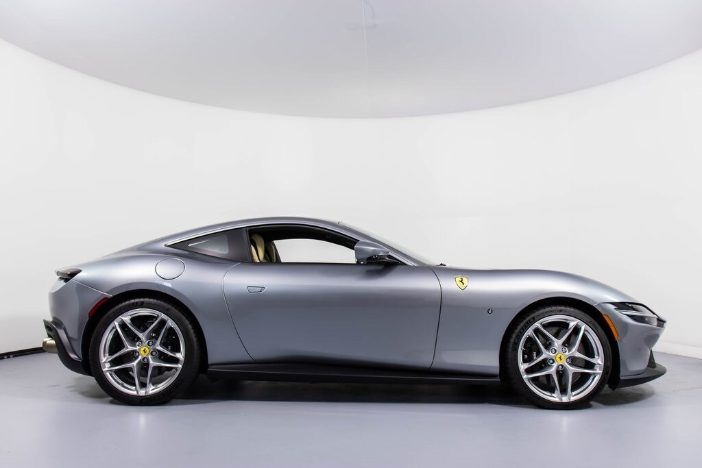 2024 Ferrari Roma photo 3