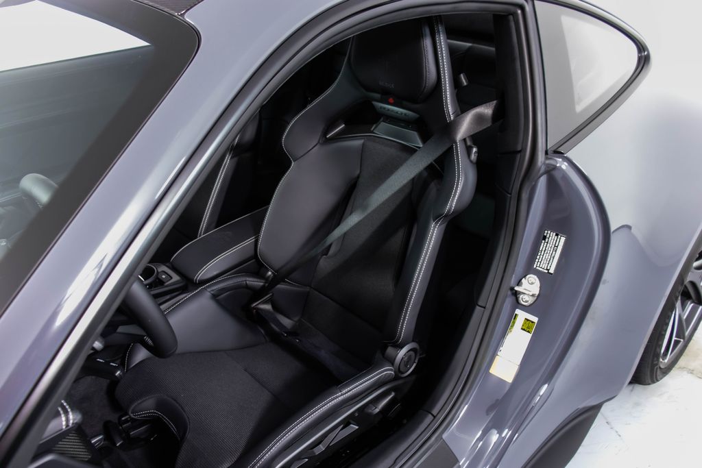 2026 Porsche 911 GT3 photo 5