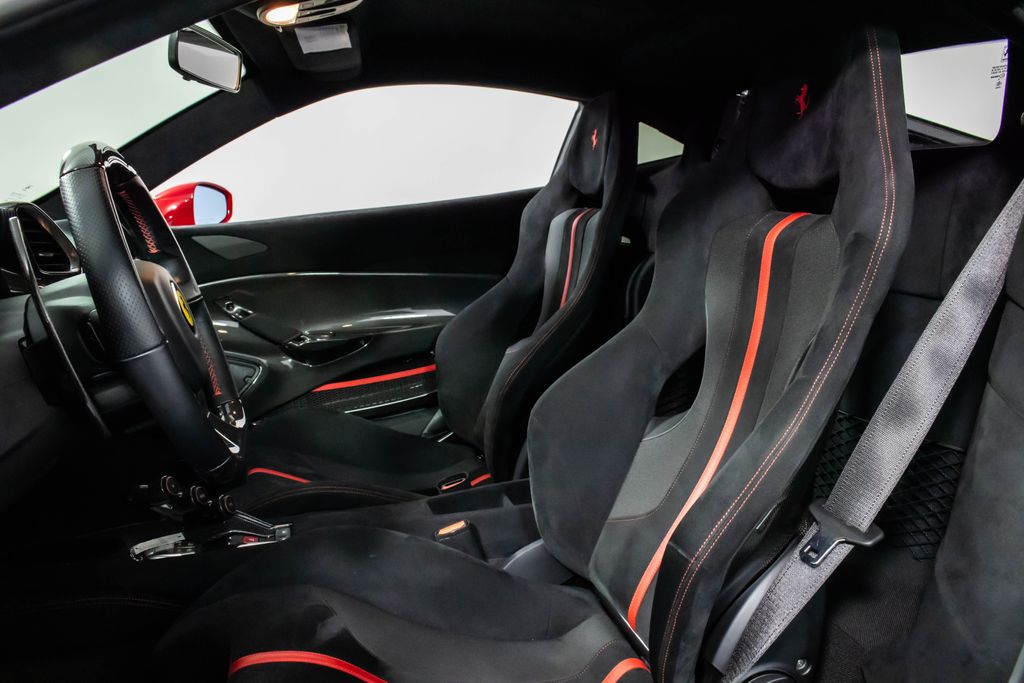 2019 Ferrari 488 Pista Base photo 4