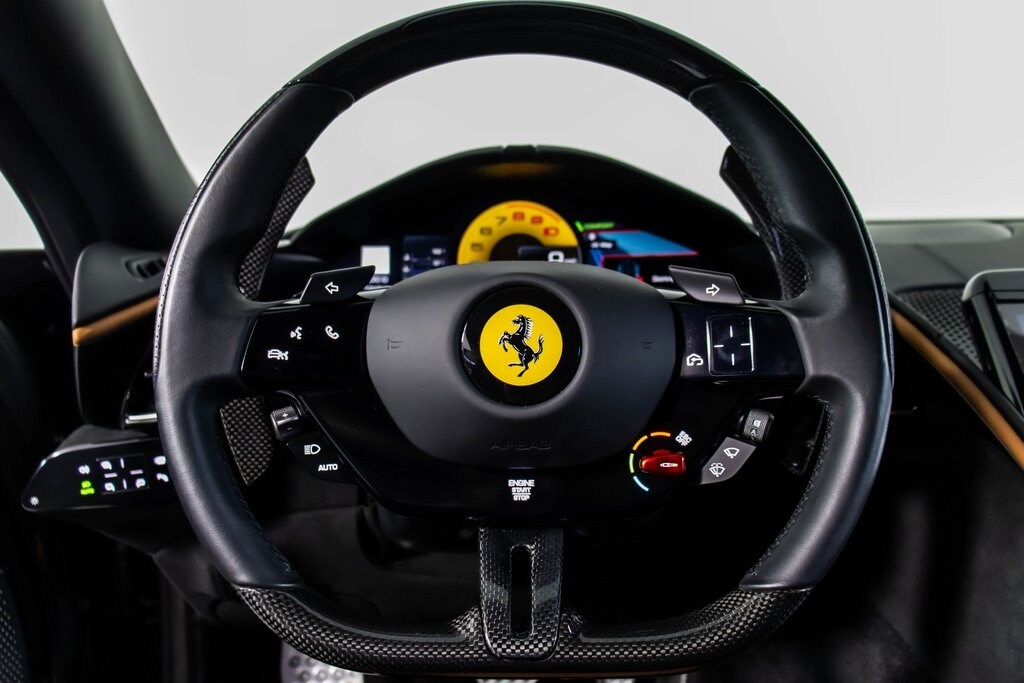 2024 Ferrari Roma Base photo 4