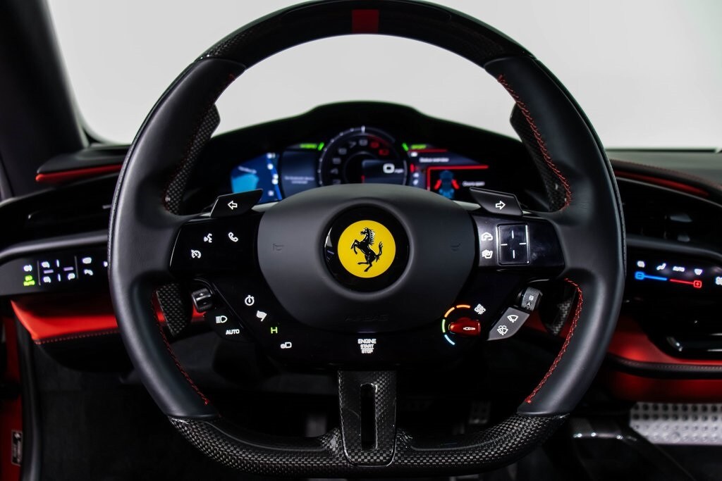 2023 Ferrari SF90 Stradale Base photo 4