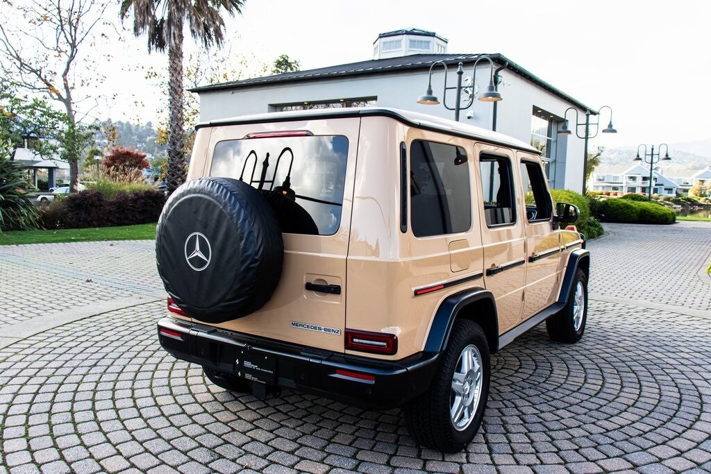 2025 Mercedes Benz G 550 photo 2