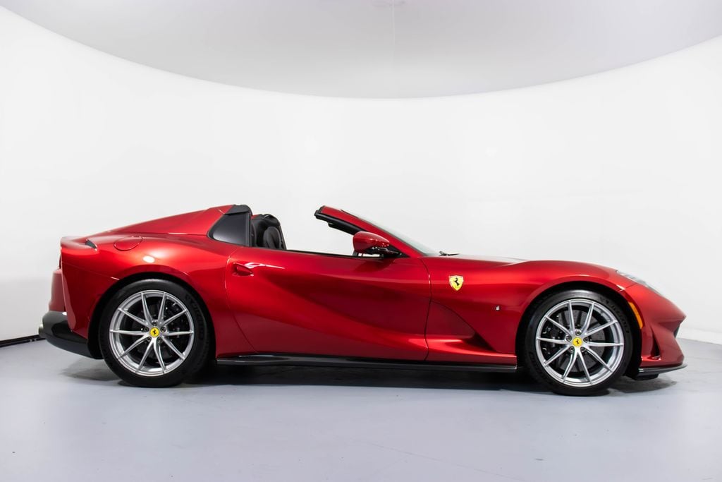 2022 Ferrari 812 GTS photo 2