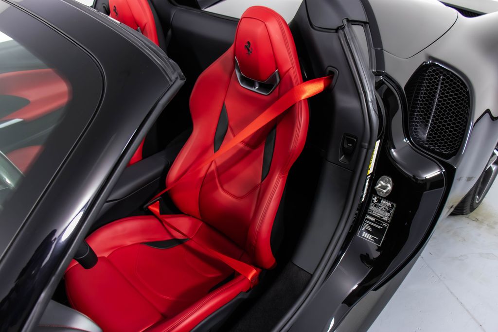 2025 Ferrari 296 GTS photo 5