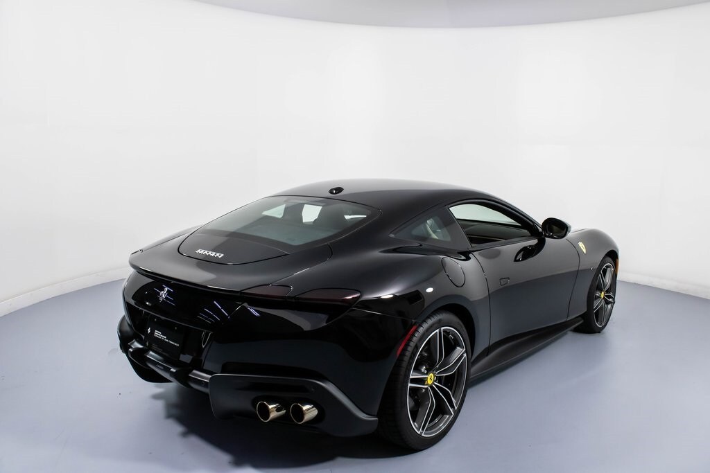 2023 Ferrari Roma photo 2