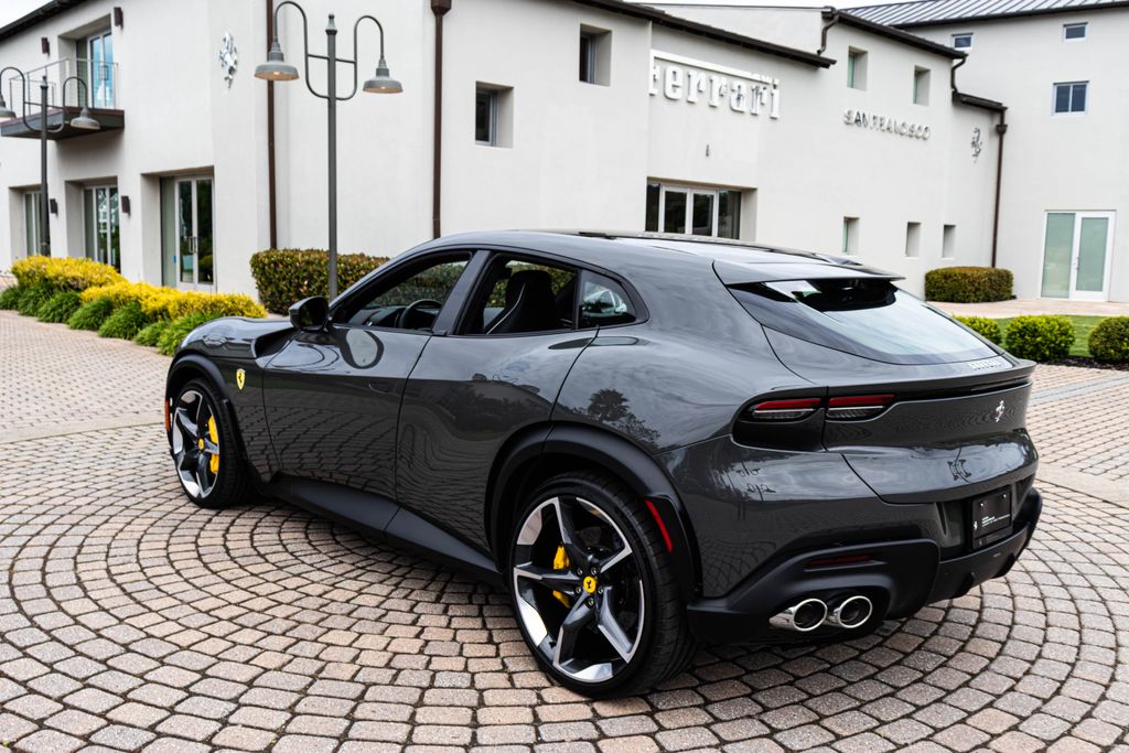 2025 Ferrari Purosangue photo 3