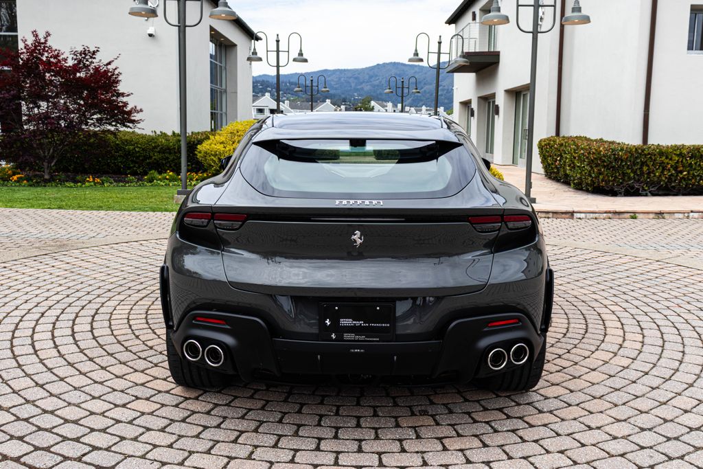 2025 Ferrari Purosangue photo 6