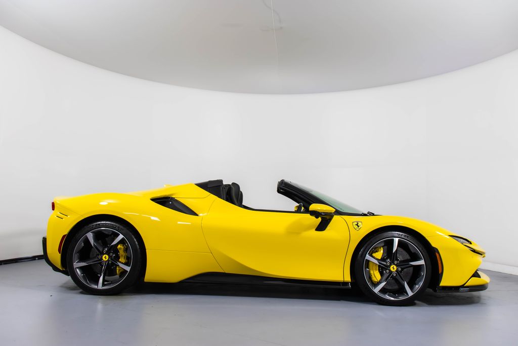 2023 Ferrari SF90 Spider Base photo 2
