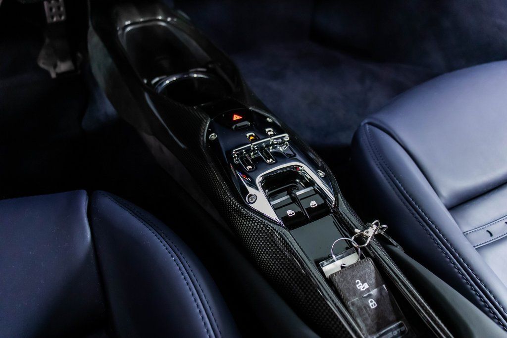 2025 Ferrari 296 GTB Base photo 4