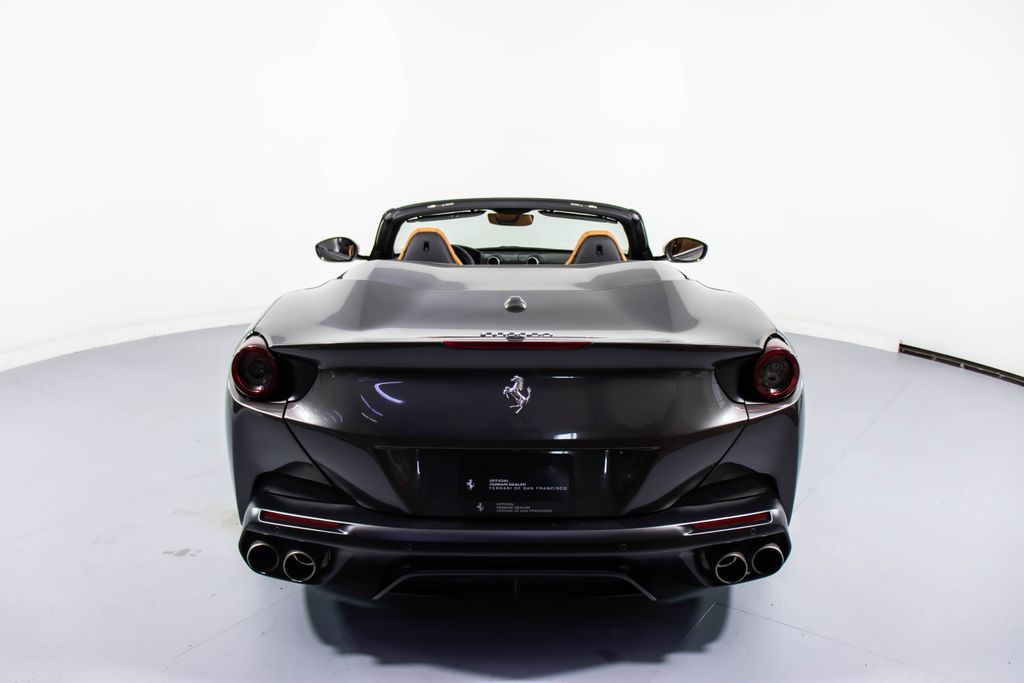 2019 Ferrari Portofino Base photo 6