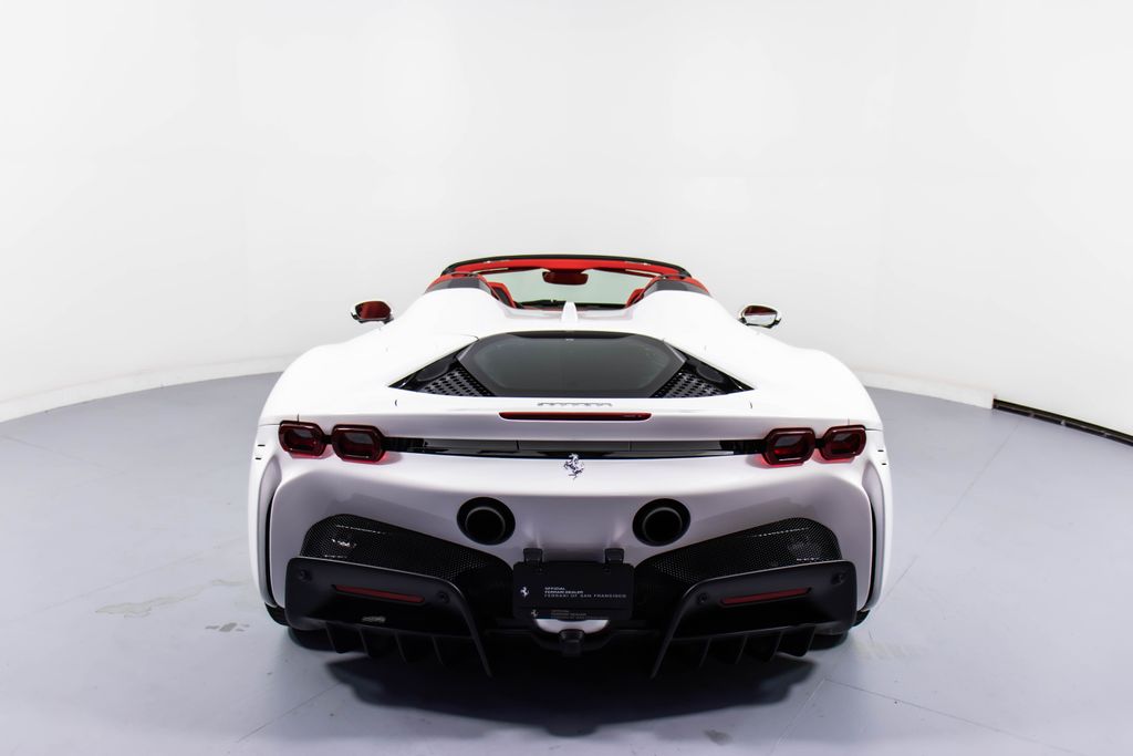 2025 Ferrari SF90 Spider Base photo 6