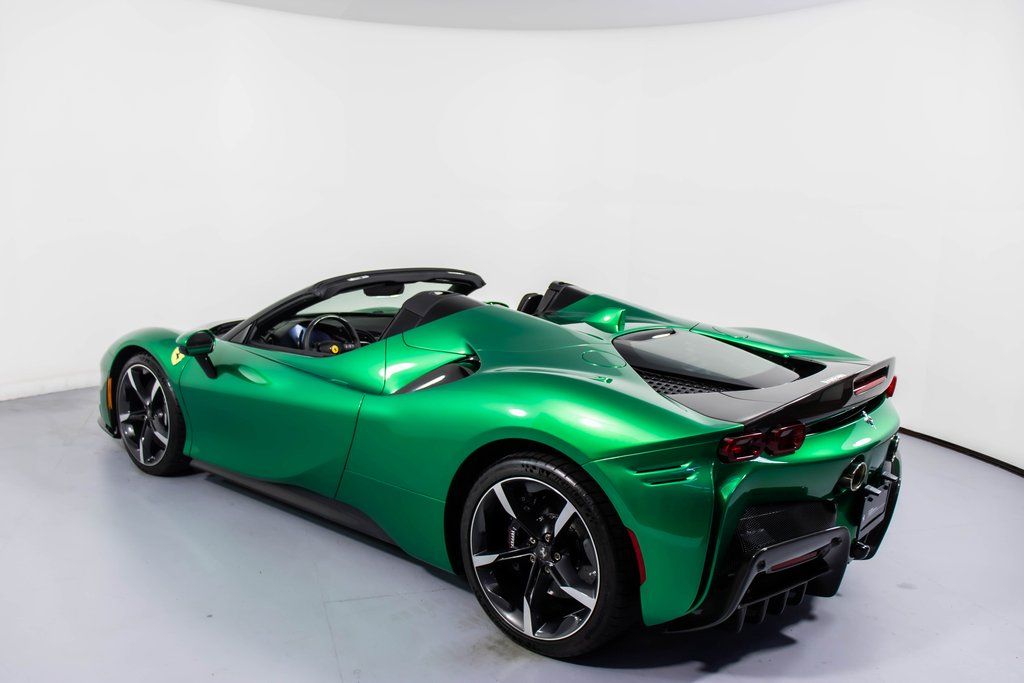 2023 Ferrari SF90 Spider Base photo 3