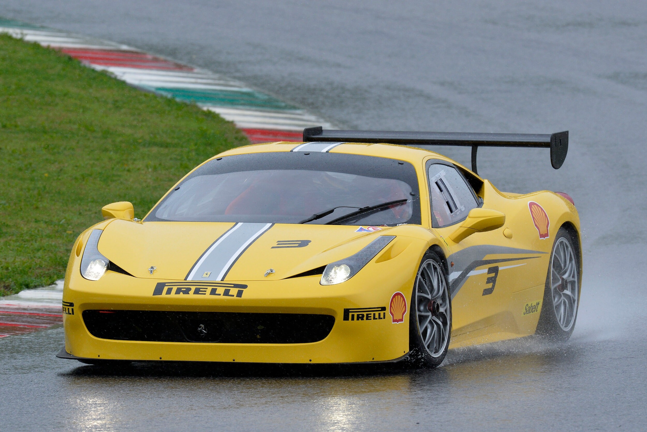 カレラEVOLUTIONフェラーリ458GT2Risi Competizone… カレラEVOLUTIONフェラーリ458GT2Risi Competizone… - メルカリ