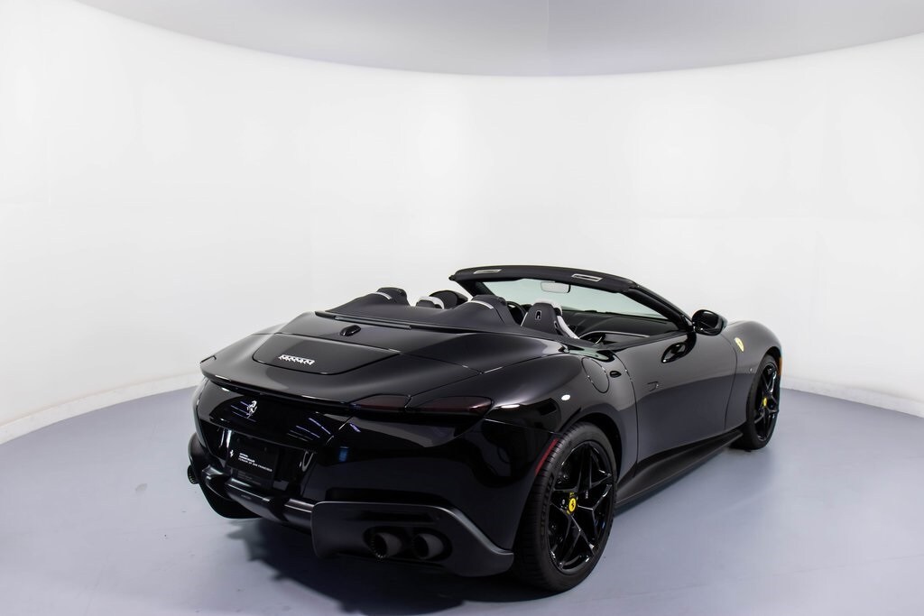 2024 Ferrari Roma Base photo 2