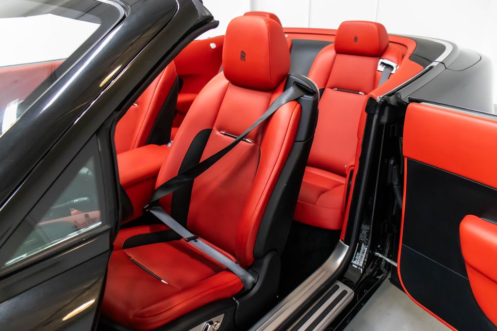 2020 Rolls-Royce Dawn Base photo 6