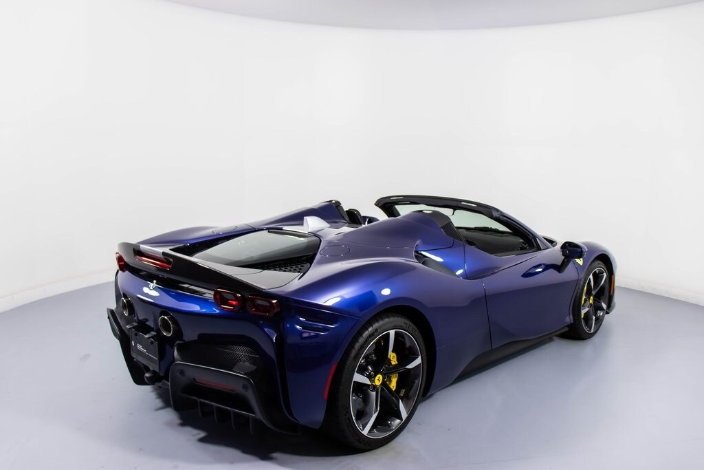 2022 Ferrari SF90 Spider photo 2
