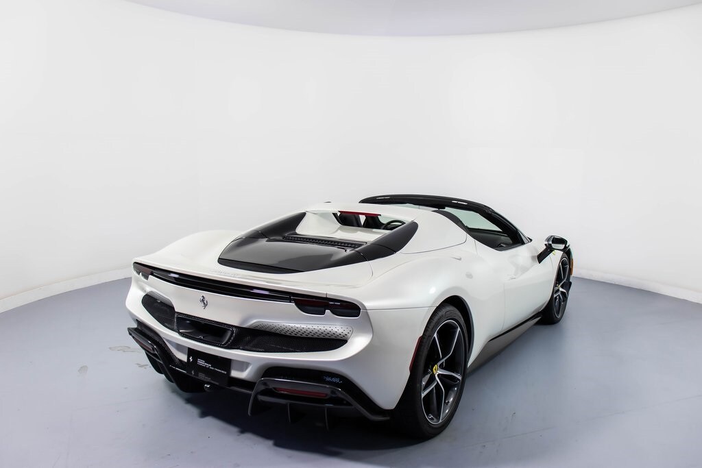 2025 Ferrari 296 GTS photo 2