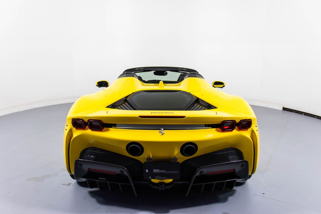 2023 Ferrari SF90 Spider Base photo 6