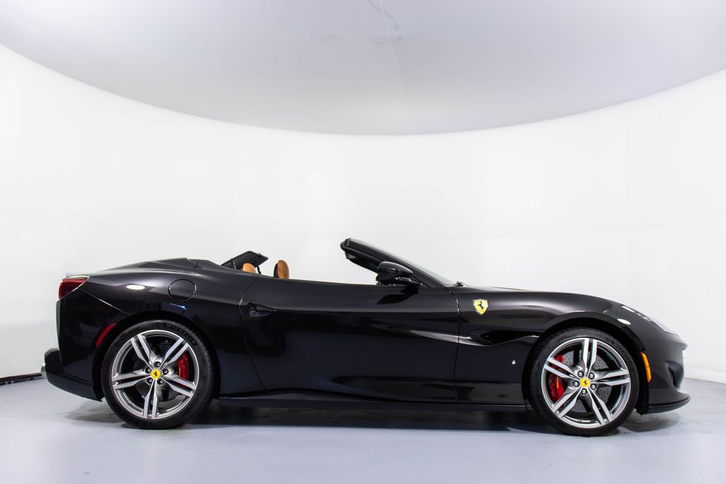 2019 Ferrari Portofino photo 2