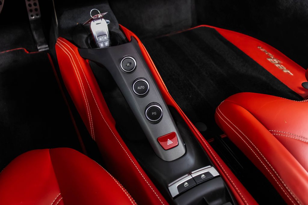 2017 Ferrari 488 Spider photo 4