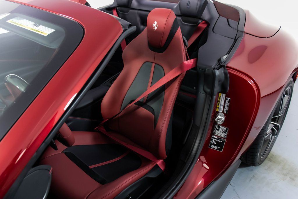 2025 Ferrari Roma photo 6