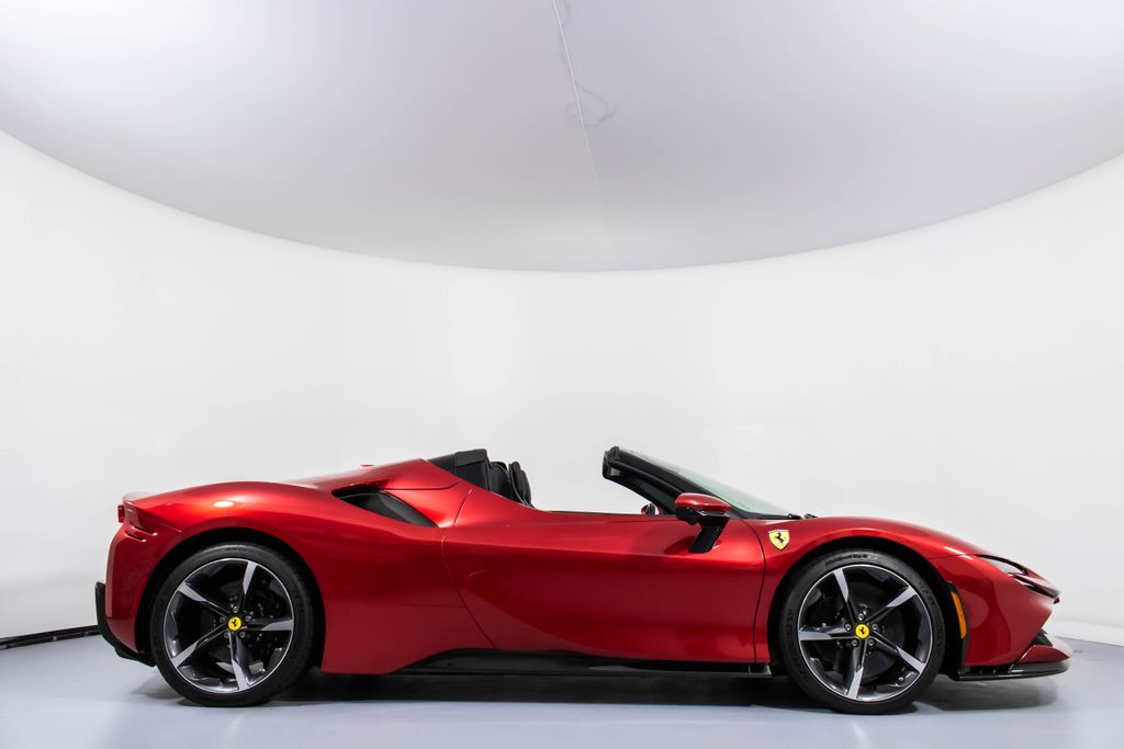 2023 Ferrari SF90 Spider Base photo 2