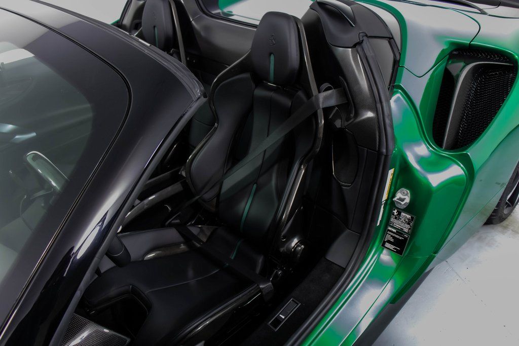 2023 Ferrari SF90 Spider Base photo 5