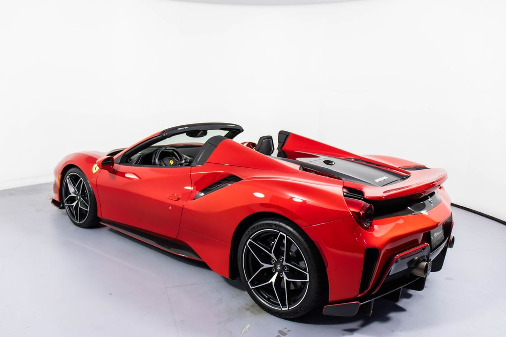 2019 Ferrari 488 Pista photo 3