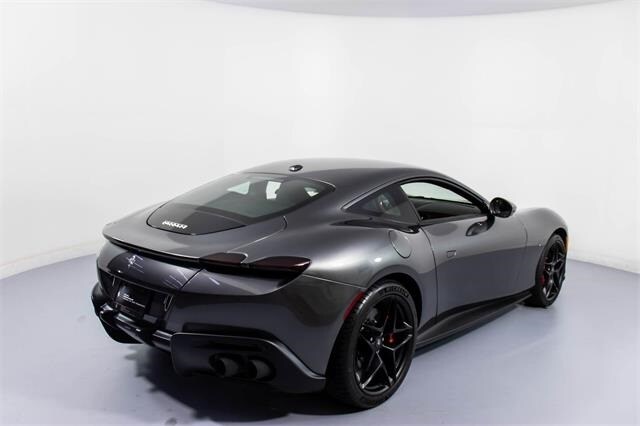 2024 Ferrari Roma Base photo 2